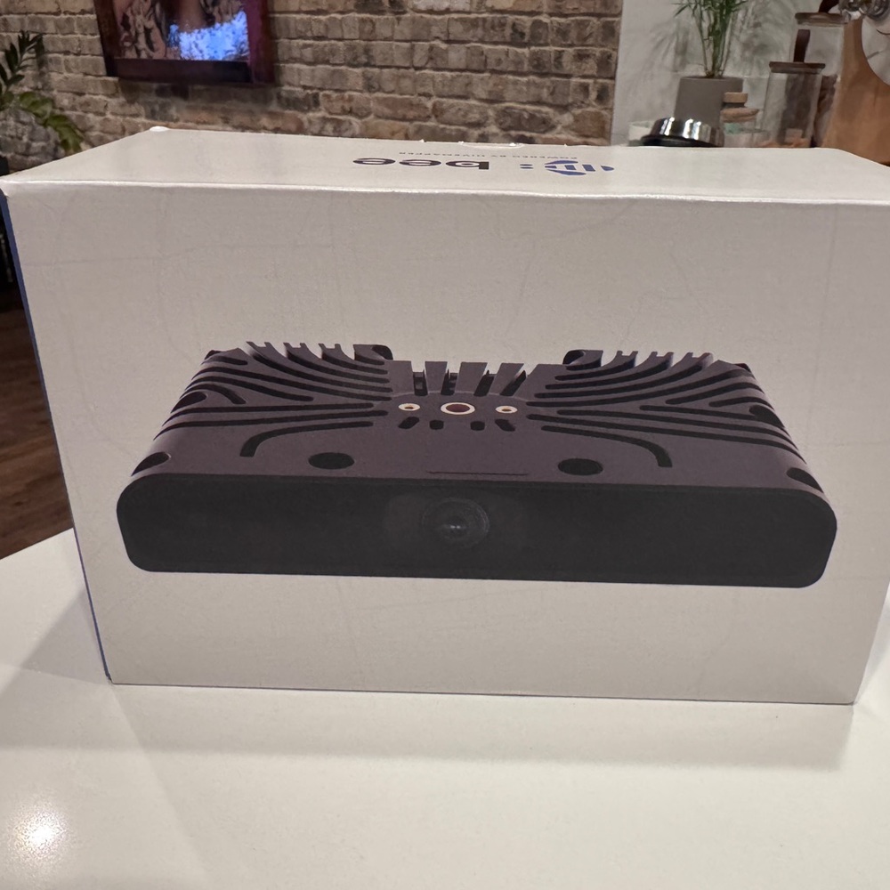 Bee Hivemapper WiFi dashcam NEW IN BOX